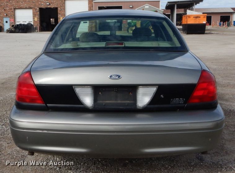 image for item GC9484 2001 Ford Crown Victoria Police Interceptor