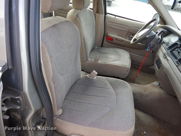 image for item GC9484 2001 Ford Crown Victoria Police Interceptor