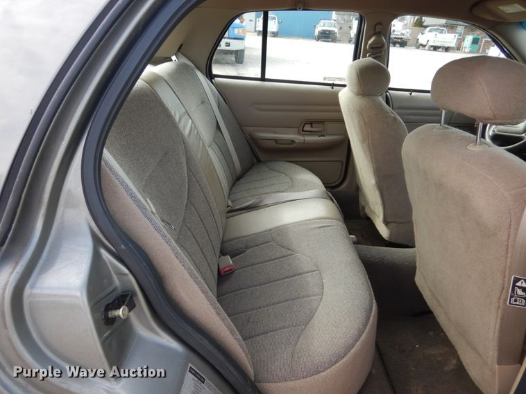 image for item GC9484 2001 Ford Crown Victoria Police Interceptor