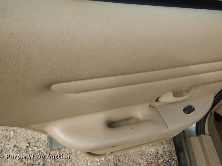 image for item GC9484 2001 Ford Crown Victoria Police Interceptor