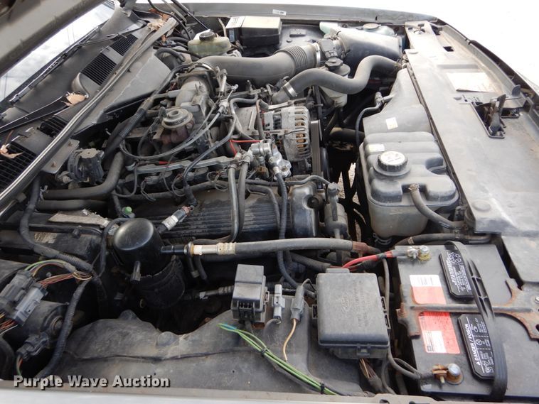 image for item GC9484 2001 Ford Crown Victoria Police Interceptor