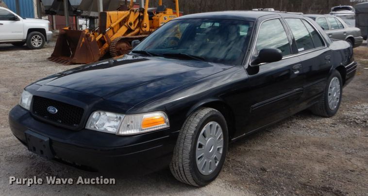 image for item GC9485 2010 Ford Crown Victoria Police Interceptor