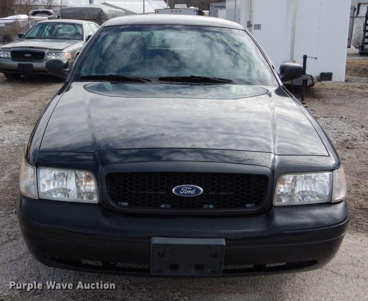 image for item GC9485 2010 Ford Crown Victoria Police Interceptor
