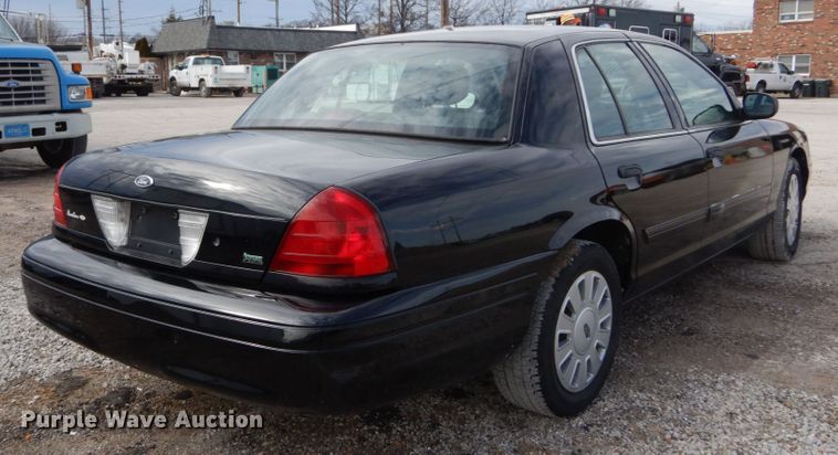 image for item GC9485 2010 Ford Crown Victoria Police Interceptor