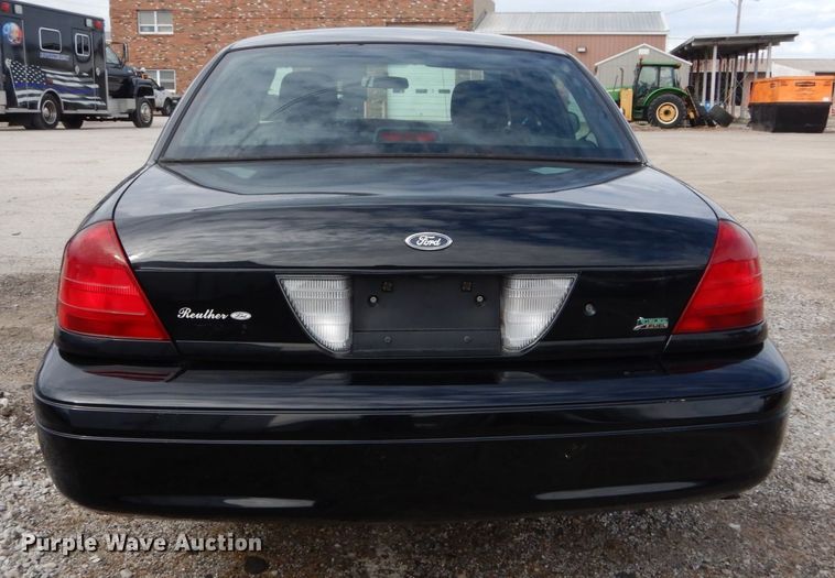 image for item GC9485 2010 Ford Crown Victoria Police Interceptor