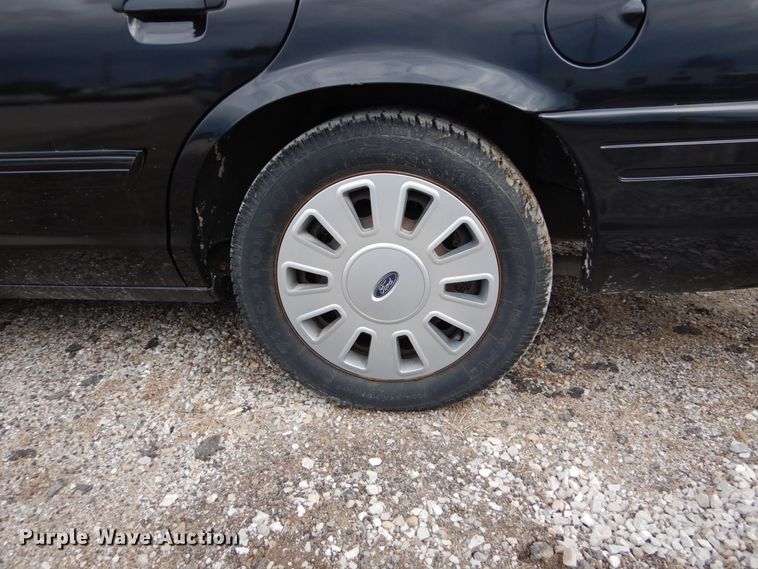 image for item GC9485 2010 Ford Crown Victoria Police Interceptor