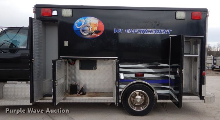 image for item GC9487 1991 Chevrolet C6500 command center truck