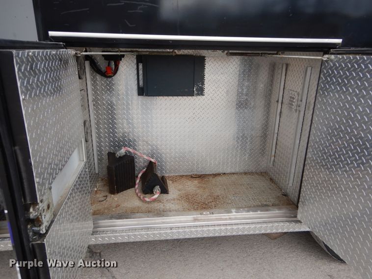 image for item GC9487 1991 Chevrolet C6500 command center truck