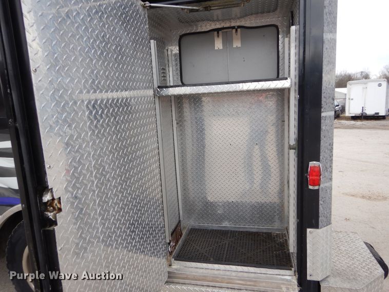 image for item GC9487 1991 Chevrolet C6500 command center truck