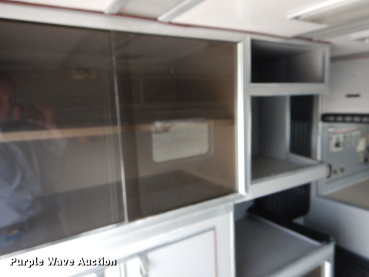 image for item GC9487 1991 Chevrolet C6500 command center truck