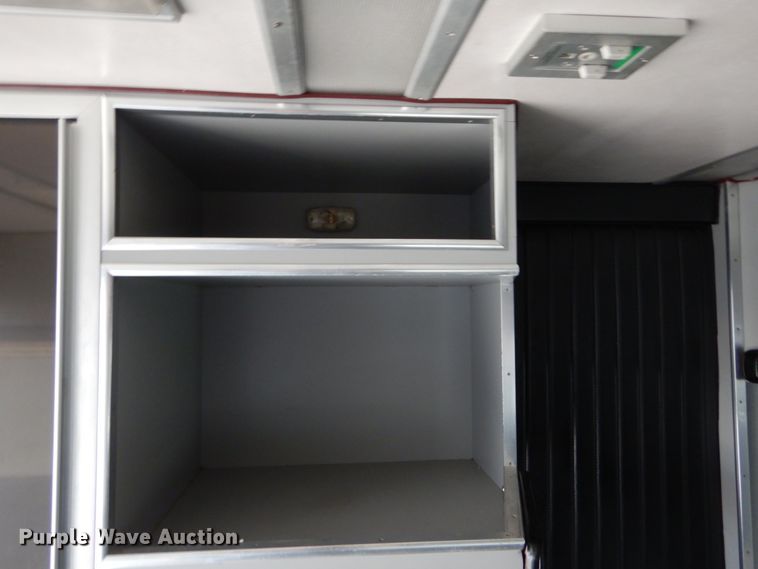 image for item GC9487 1991 Chevrolet C6500 command center truck