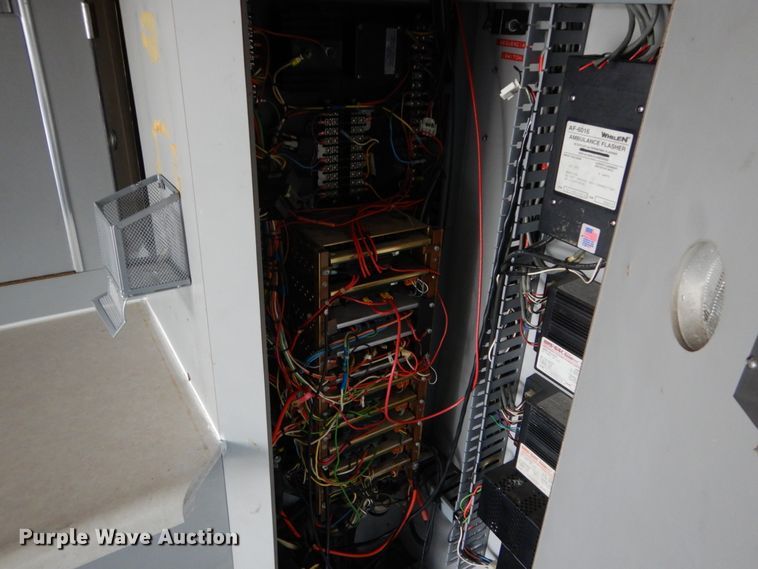 image for item GC9487 1991 Chevrolet C6500 command center truck