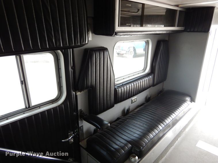 image for item GC9487 1991 Chevrolet C6500 command center truck