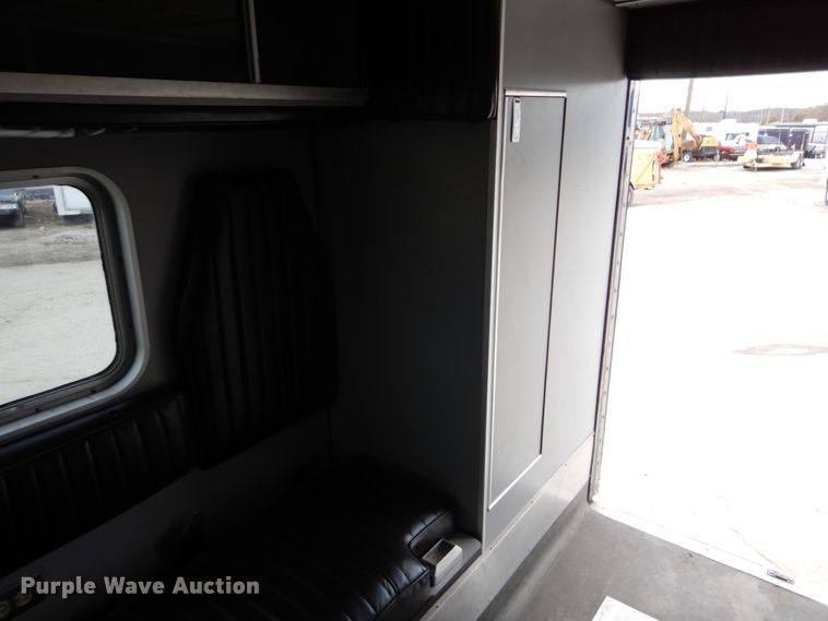 image for item GC9487 1991 Chevrolet C6500 command center truck