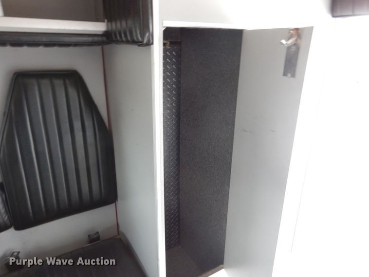 image for item GC9487 1991 Chevrolet C6500 command center truck