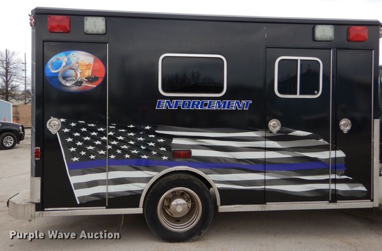 image for item GC9487 1991 Chevrolet C6500 command center truck