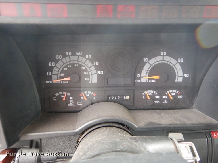 image for item GC9487 1991 Chevrolet C6500 command center truck