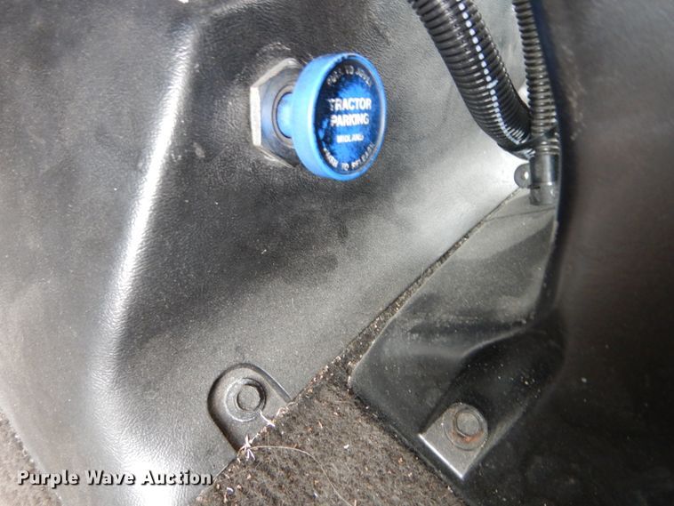 image for item GC9487 1991 Chevrolet C6500 command center truck