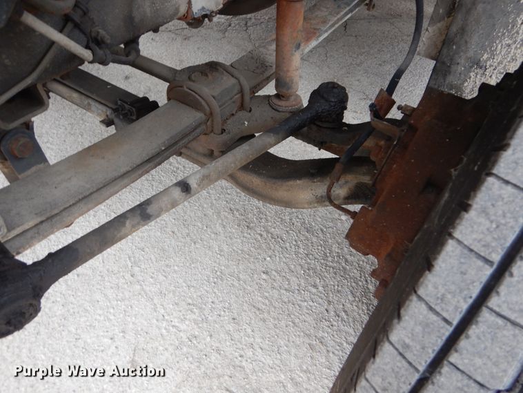 image for item GC9487 1991 Chevrolet C6500 command center truck