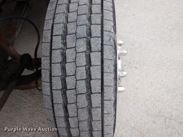 image for item GC9487 1991 Chevrolet C6500 command center truck