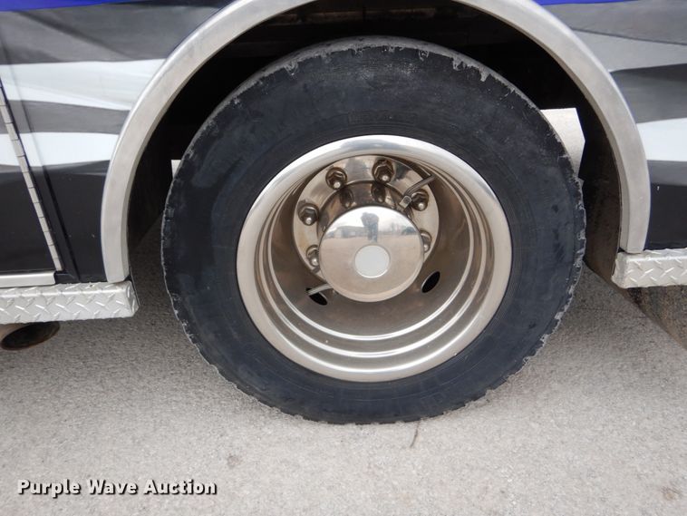 image for item GC9487 1991 Chevrolet C6500 command center truck