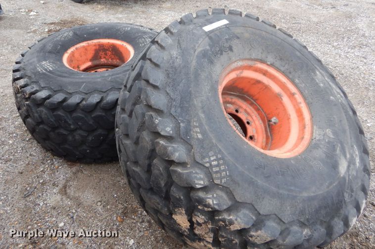 image for item GC9488 (2) Kubota 21.5L-16.1 tires and wheels
