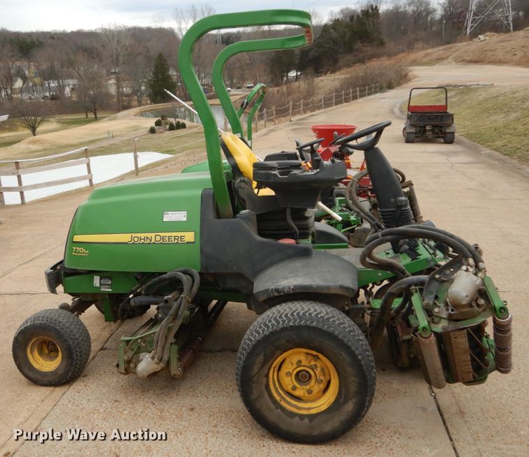 image for item GC9489 2008 John Deere 7700 fairway mower