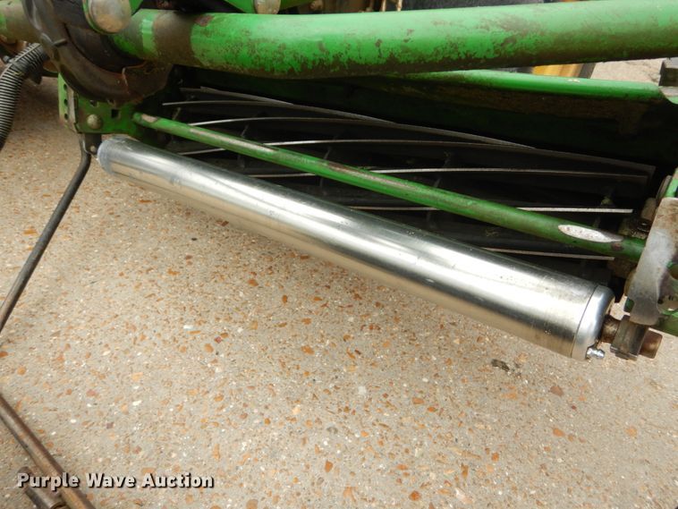 image for item GC9490 John Deere 2500E Hybrid greens mower