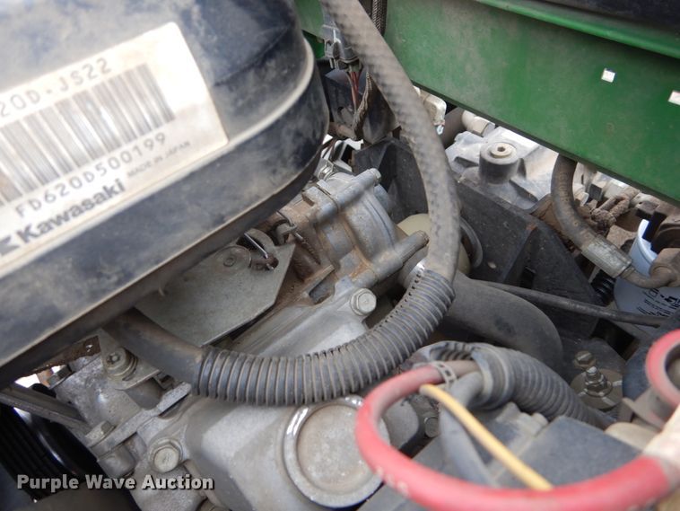 image for item GC9490 John Deere 2500E Hybrid greens mower