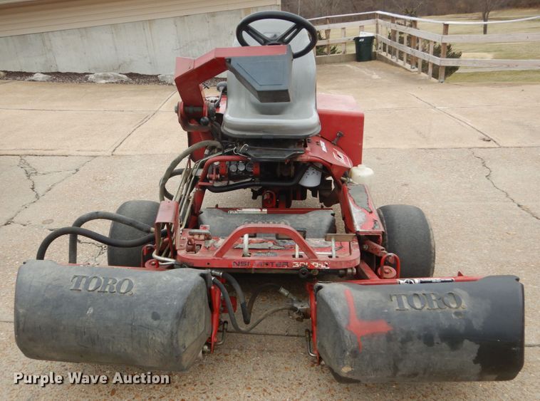 image for item GC9491 Toro 04375 greens mower