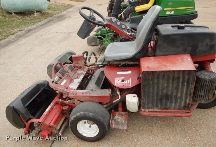 image for item GC9491 Toro 04375 greens mower