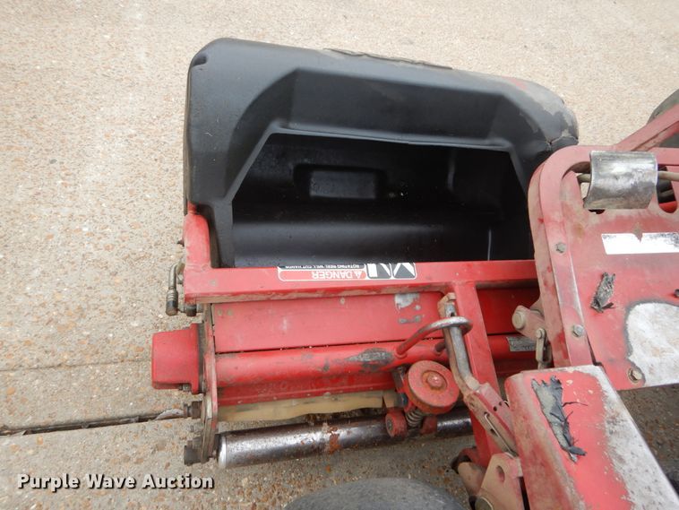 image for item GC9491 Toro 04375 greens mower