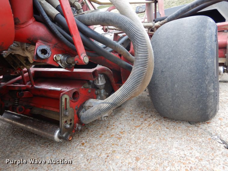 image for item GC9491 Toro 04375 greens mower