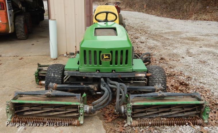 image for item GC9494 John Deere 2653A fairway mower