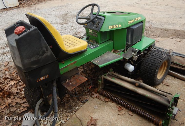image for item GC9494 John Deere 2653A fairway mower
