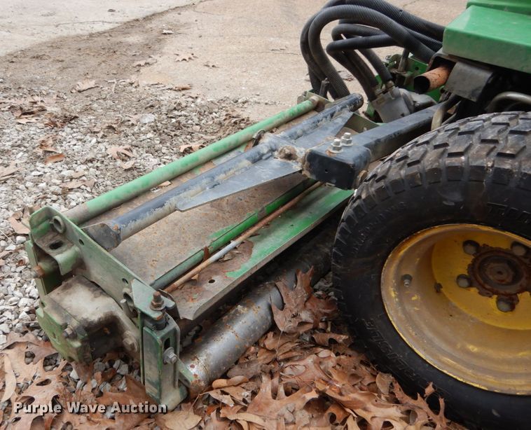 image for item GC9494 John Deere 2653A fairway mower