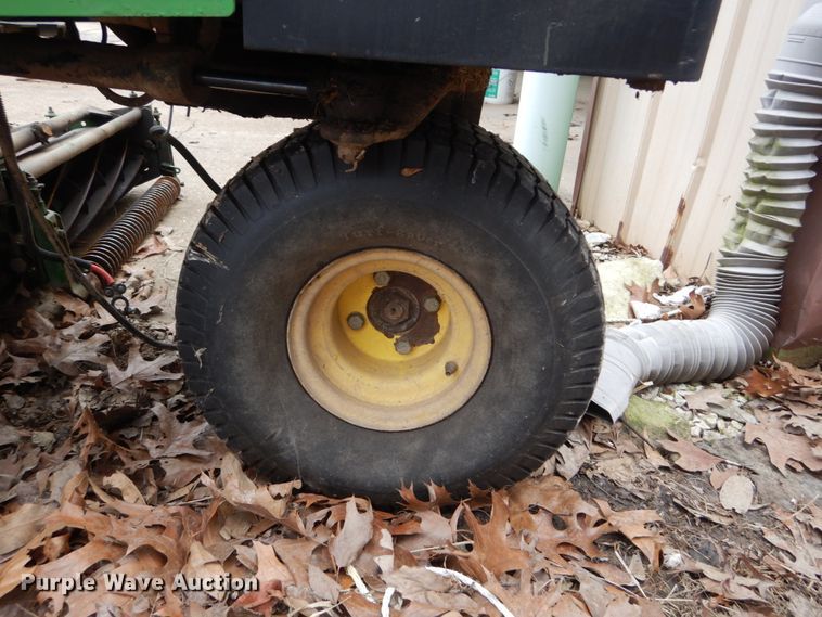 image for item GC9494 John Deere 2653A fairway mower