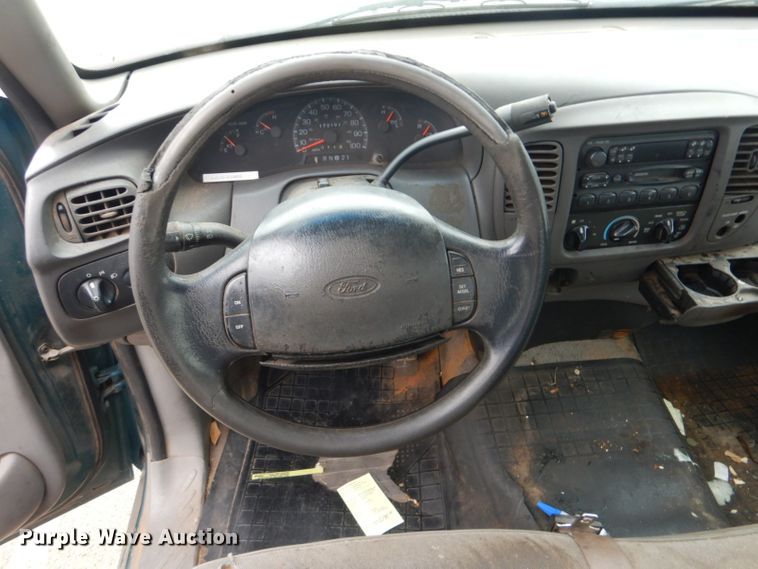 image for item GD9005 1998 Ford F150 SuperCab pickup truck