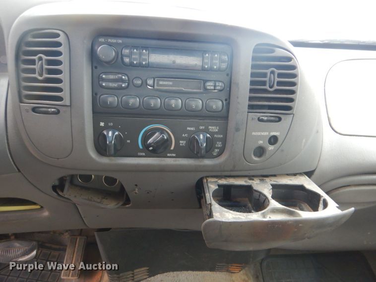 image for item GD9005 1998 Ford F150 SuperCab pickup truck