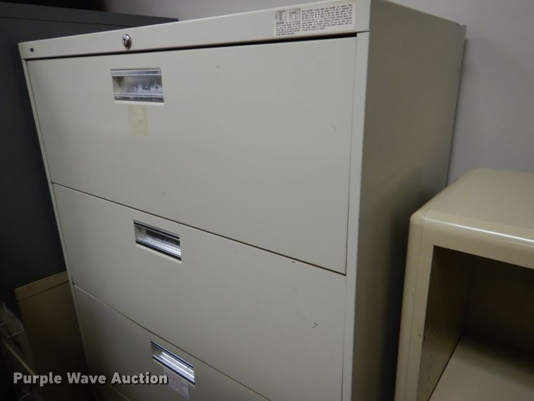 image for item GD9010 (8) file cabinets