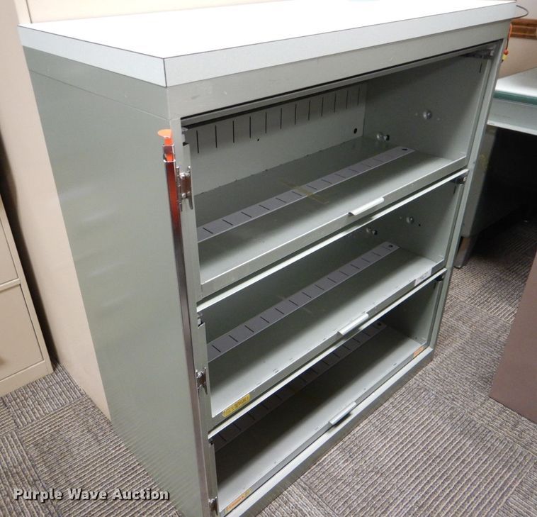 image for item GD9010 (8) file cabinets