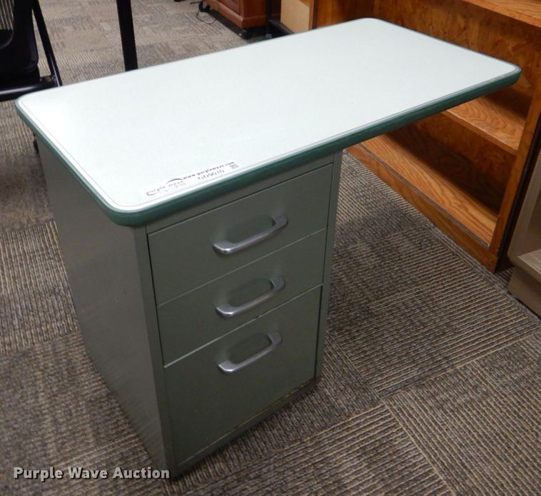 image for item GD9010 (8) file cabinets