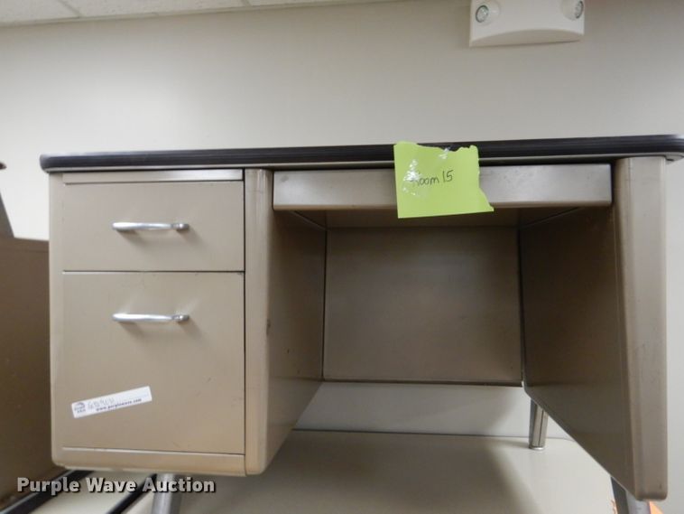 image for item GD9011 (6) metal desks