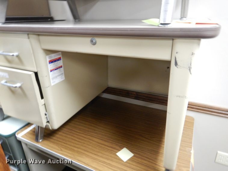 image for item GD9011 (6) metal desks