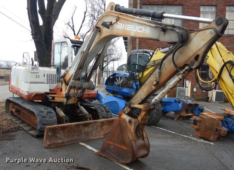 image for item GD9021 1999 Takeuchi TB070 mini excavator