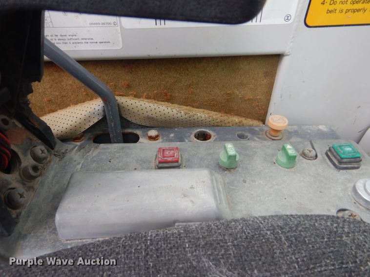 image for item GD9021 1999 Takeuchi TB070 mini excavator