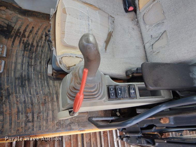 image for item GE9052 2012 John Deere 210G LC excavator