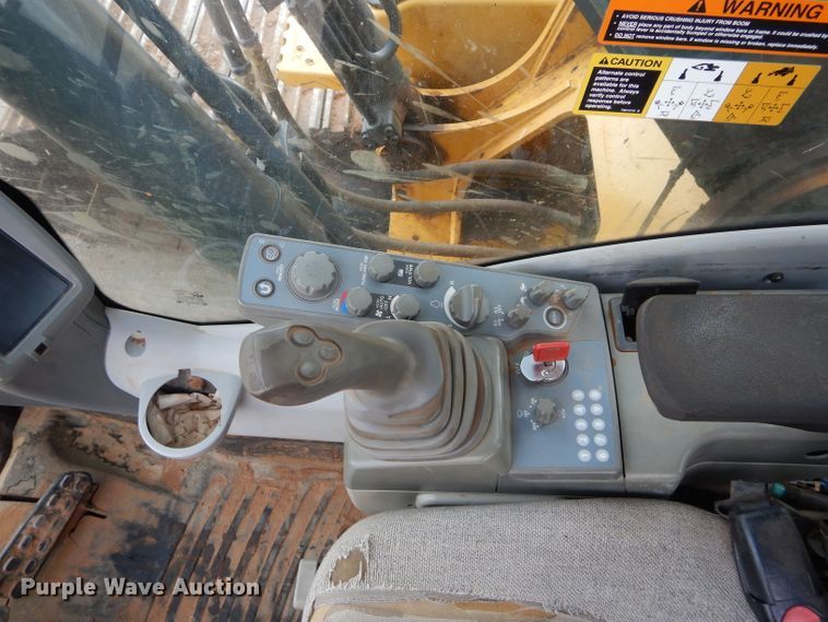 image for item GE9052 2012 John Deere 210G LC excavator