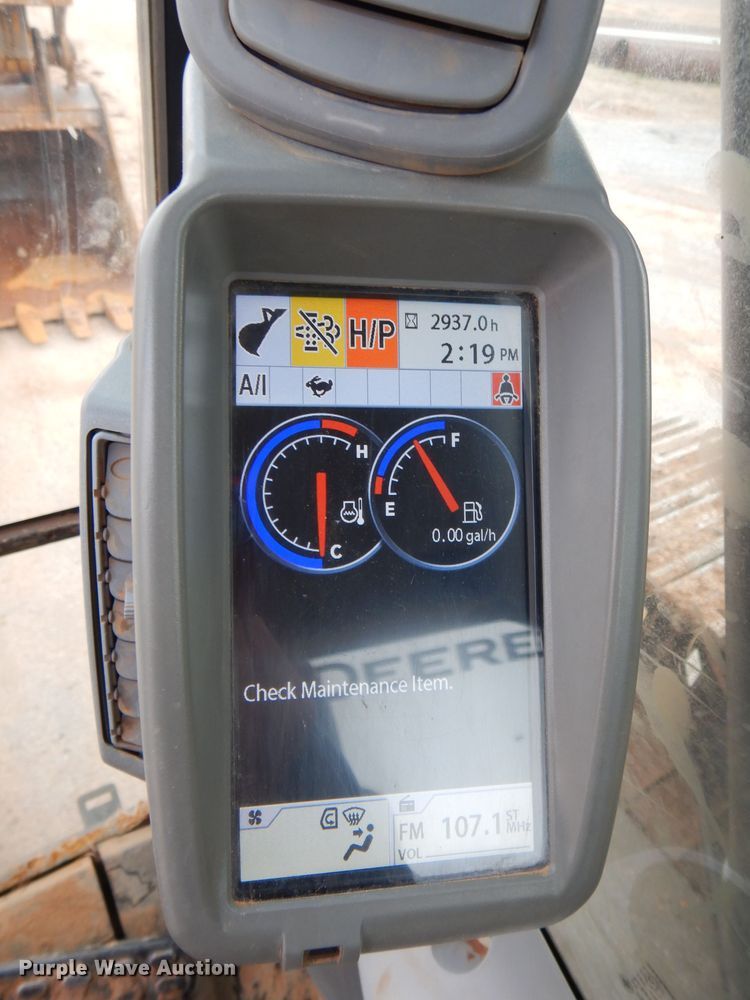 image for item GE9052 2012 John Deere 210G LC excavator