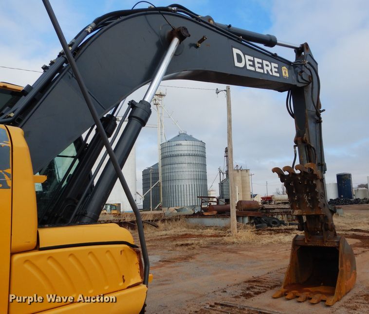 image for item GE9052 2012 John Deere 210G LC excavator